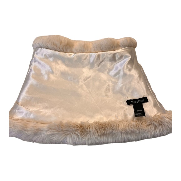 White House Black Market Ivory Faux Fur Cowl Neck Infinity Scarf  NWOT - Picture 8 of 11